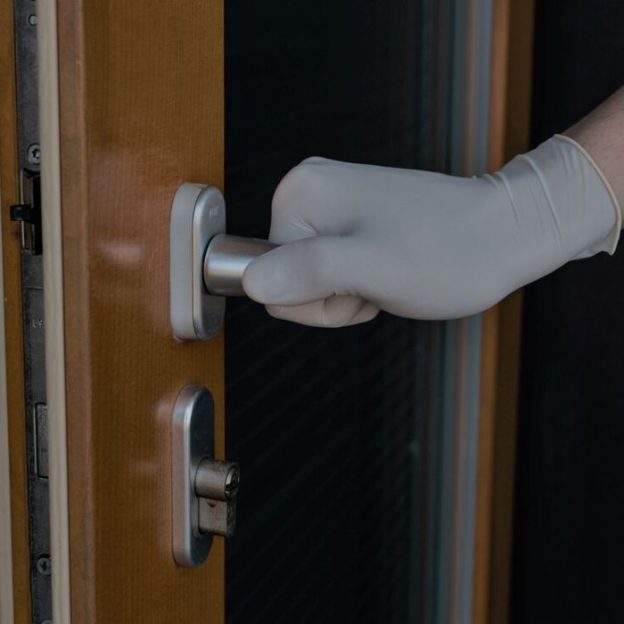 Entrada y registro con consentimiento